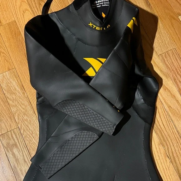 Womens XTERRA Vortex 4 Wetsuit M - Picture 3 of 8